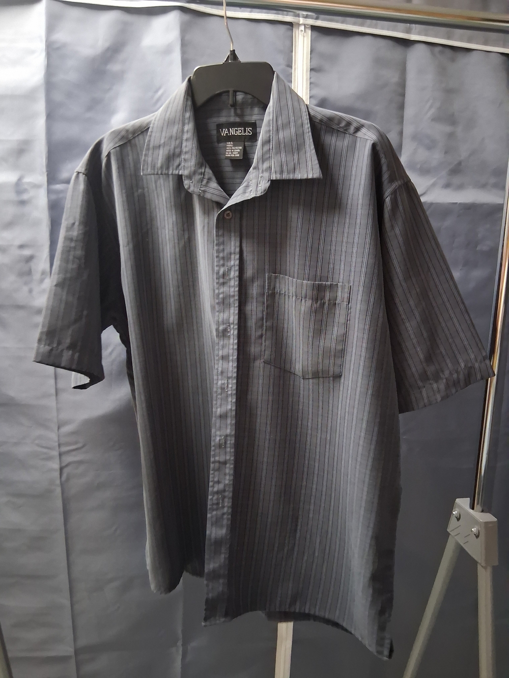 Men’s Short-Sleeve Button-Down Shirt in Charcoal Pinstripe